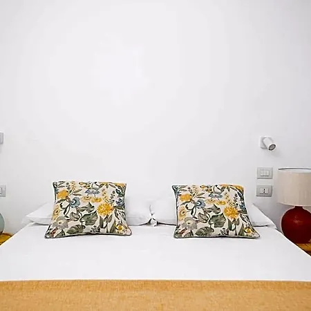 Casa Giulia Bed & Breakfast 4*