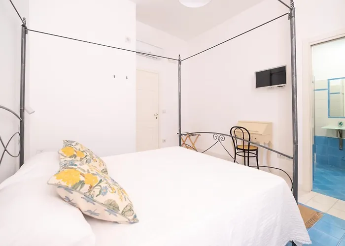 Alojamento de Acomodação e Pequeno-almoço Casa Giulia 4*